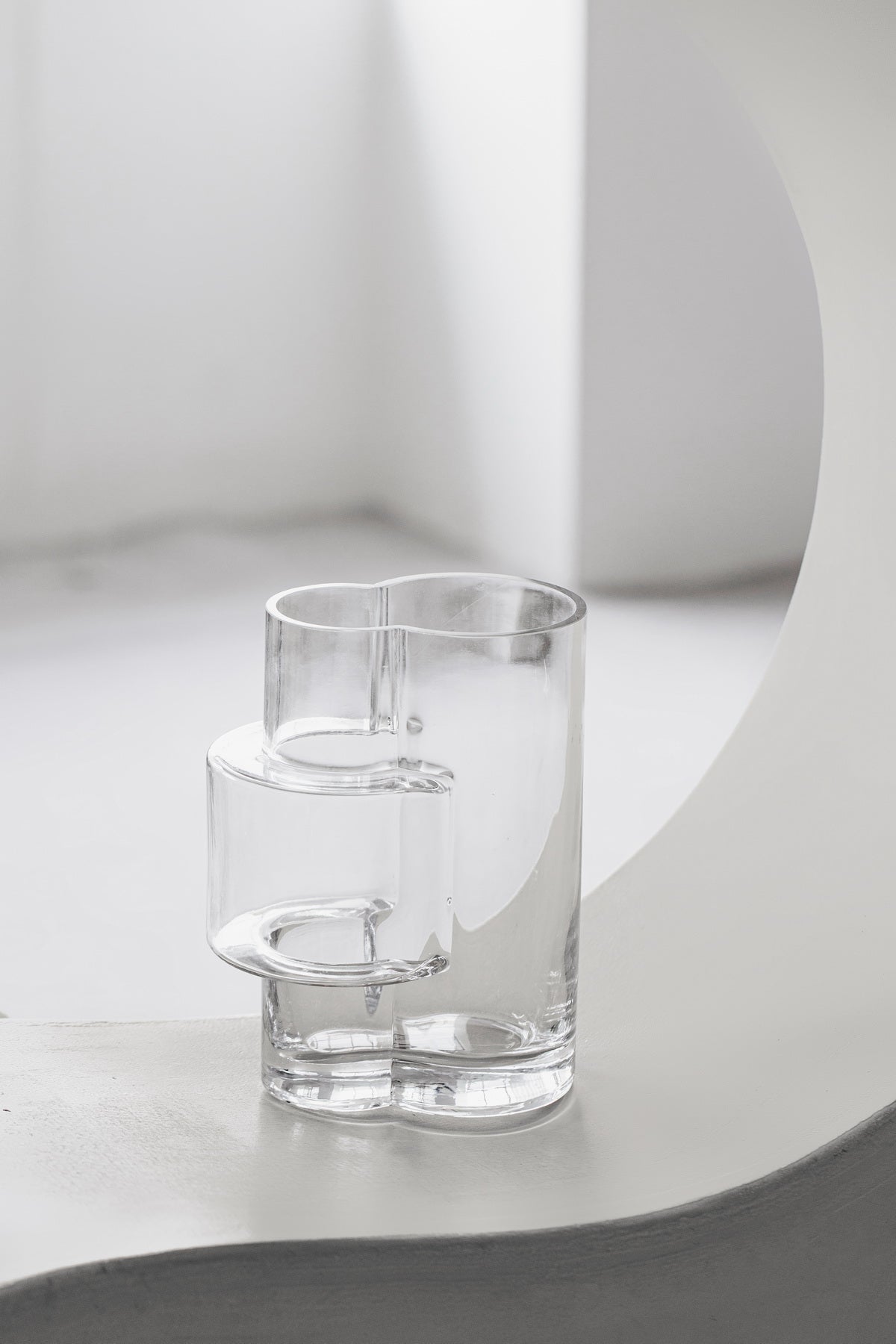 Constructivist design vaas 32 cm - transparant glas