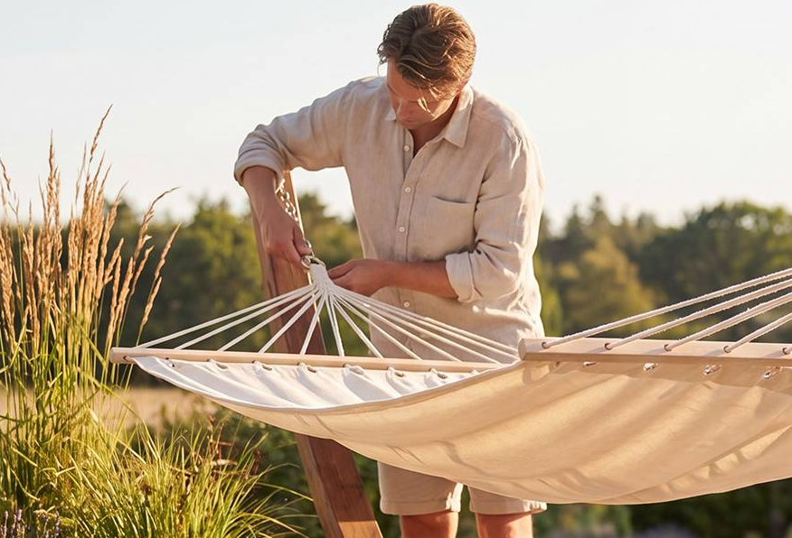 Design hammock hangmat van Eucalyptus hout en stof - grijs of crème
