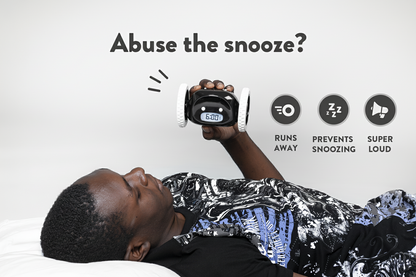 Digitaal alarm wekker op wielen - zwart