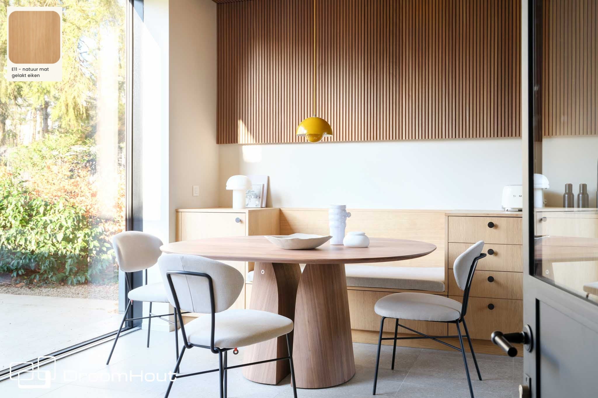 Ovale eettafel Mobitec Blossom van massief eiken hout - bruin of zwart