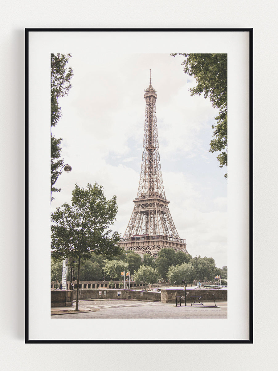 Paris Eiffel Tower premium poster
