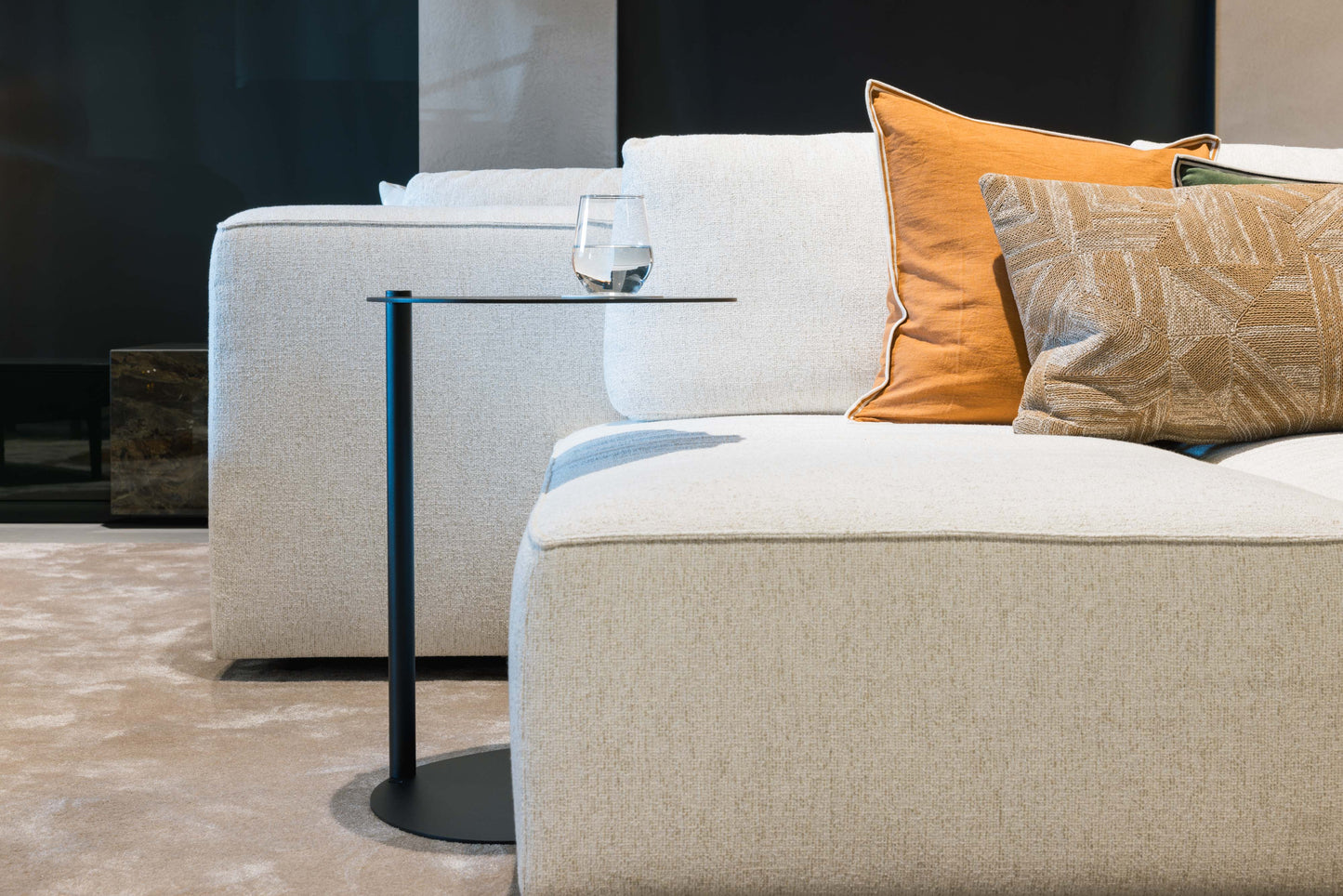 Dutch design Ogra bijzettafel organisch - meerdere kleuren