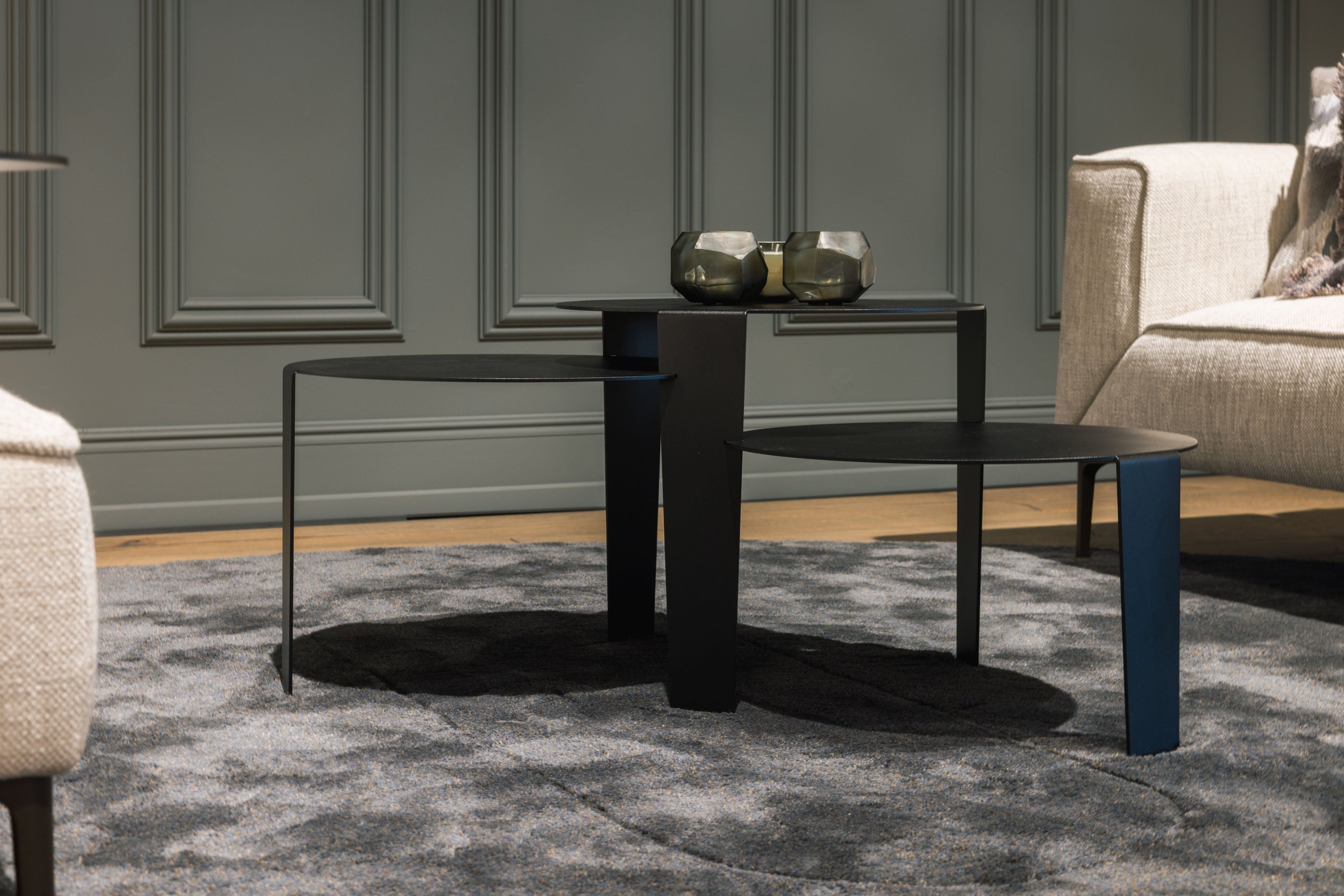 Dutch design Cascado dynamische salontafel ovaal van staal - meerdere kleuren