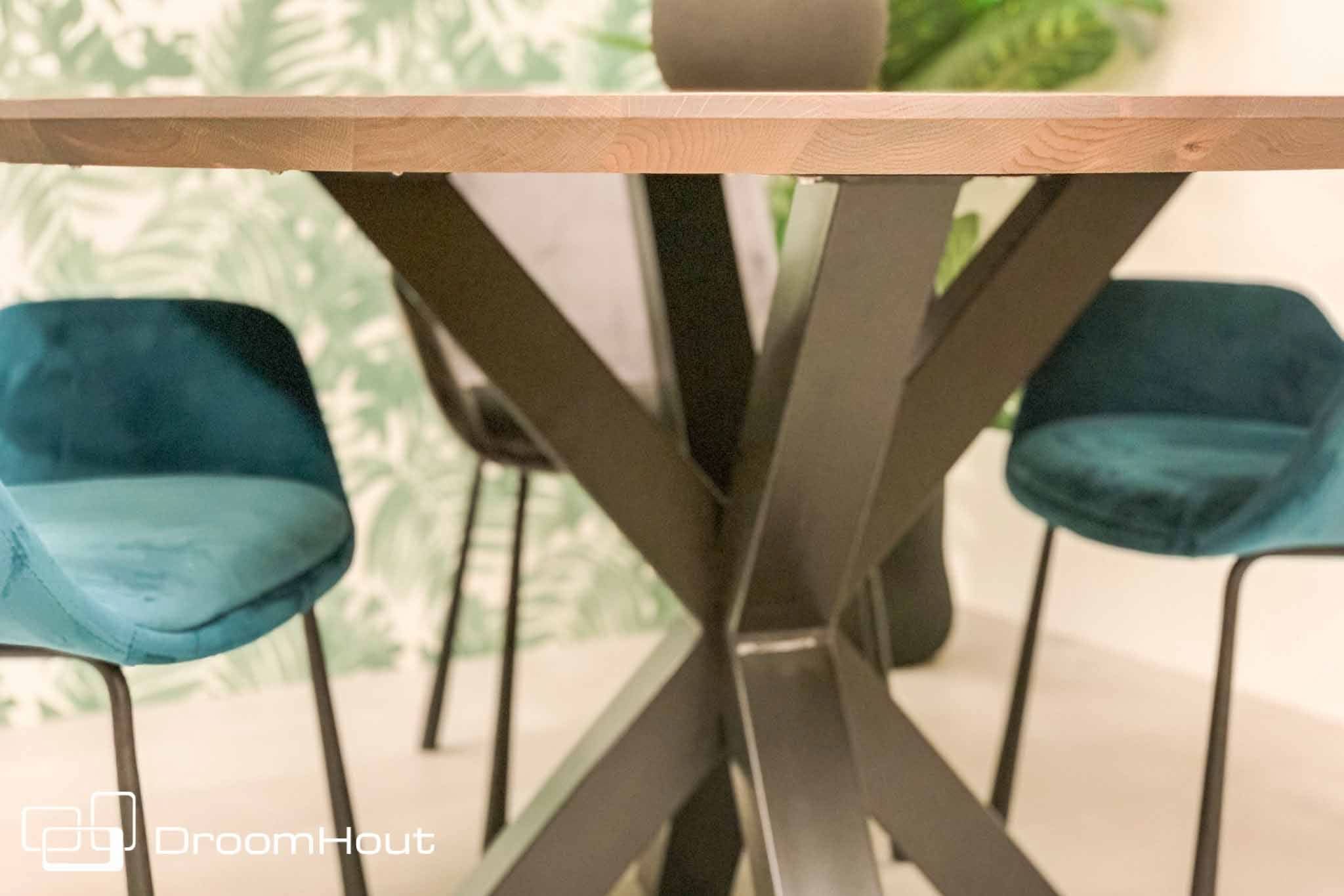 Ronde eettafel DREAUM van massief eiken hout en staal - bruin en zwart