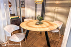 Ronde eettafel op maat van massief hout en staal - bruin en zwart