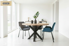 Ronde eettafel DREAUM van massief eiken hout en staal - bruin en zwart