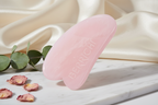 Rozenkwarts Gua Sha steen – massage kristal voor stralende huid