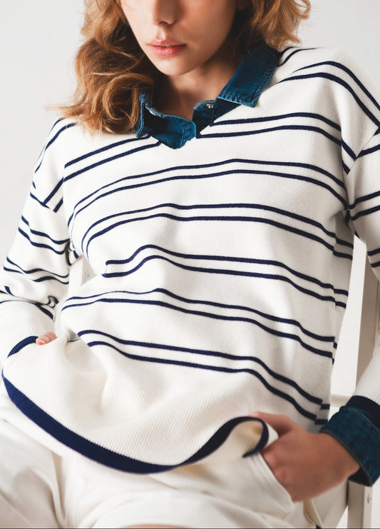 V-hals trui - wit met blauwe strepen